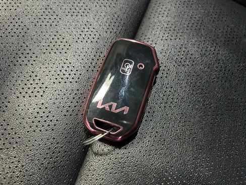 Used 2022 Kia Seltos EX image 33