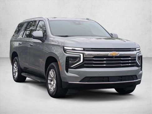 Used 2025 Chevrolet Tahoe LT image 3