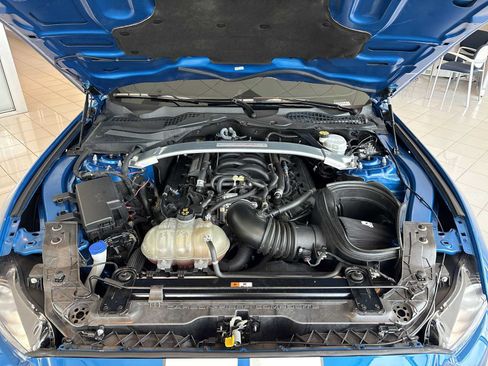 Used 2020 Ford Mustang Shelby GT350 w/ Technology Package RWD image 28