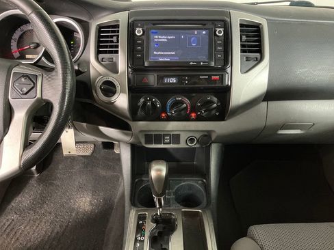 Used 2014 Toyota Tacoma 4x4 Double Cab image 26