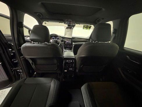 Certified 2025 Jeep Grand Cherokee L Laredo w/ Luxury Tech Group I AWD/4WD image 26
