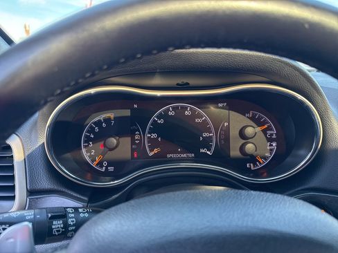 Used 2015 Jeep Grand Cherokee Altitude image 26