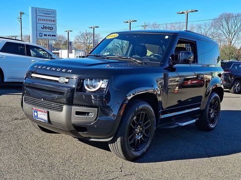 Used 2022 Land Rover Defender 90 X-Dynamic S image 5