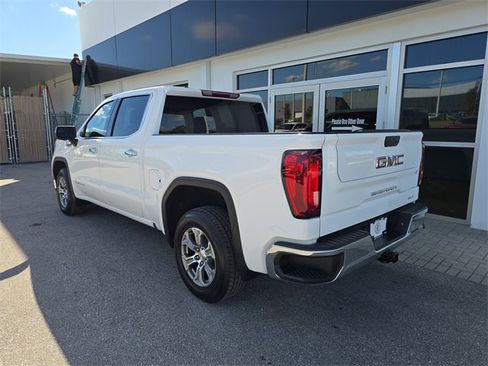 Certified 2024 GMC Sierra 1500 SLT image 5