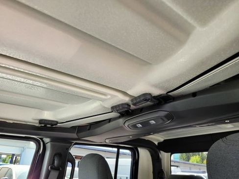 New 2026 Jeep Gladiator Sport image 18