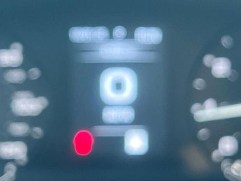 Used 2024 RAM ProMaster 2500 w/ Convenience Group image 16