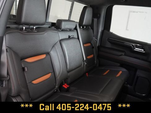Used 2024 GMC Sierra 1500 AT4 w/ Technology Package AWD/4WD image 29