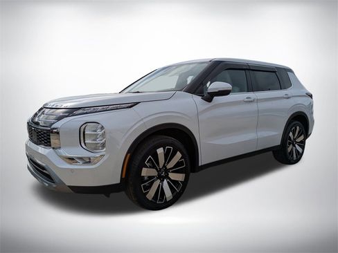 New 2026 Mitsubishi Outlander SE image 7