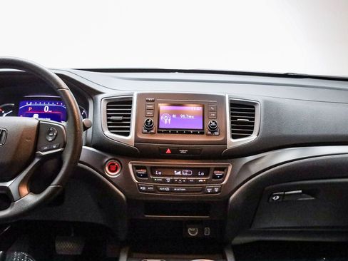 Used 2019 Honda Passport Sport image 15