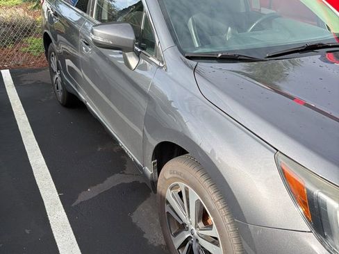 Used 2019 Subaru Outback 3.6R Limited image 3
