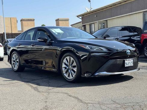 Used 2021 Toyota Mirai w/ Advanced Technology Package RWD image 4