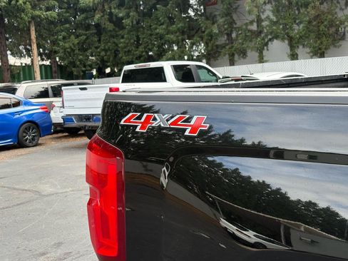 Used 2016 Chevrolet Silverado 1500 LTZ w/ LTZ Plus Package AWD/4WD image 33