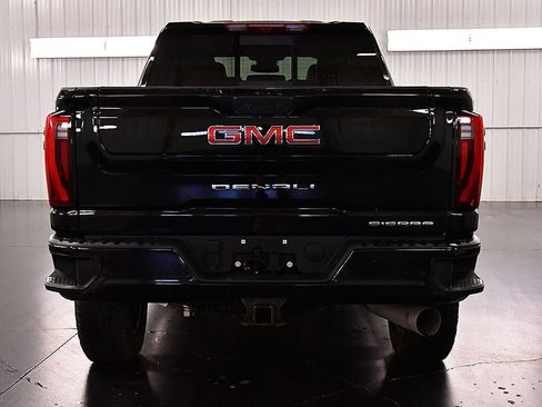 Used 2024 GMC Sierra 2500 Denali AWD/4WD image 6