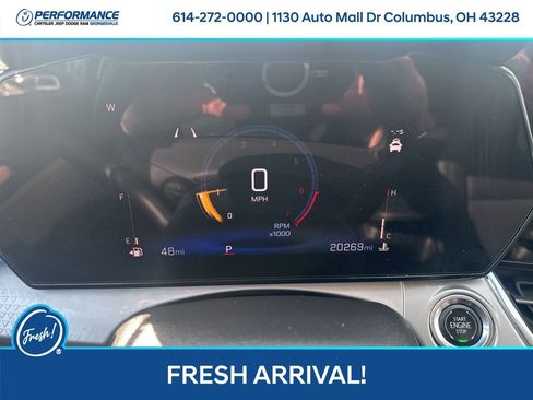 Used 2025 Chevrolet Trax LT w/ LT Convenience Package image 16