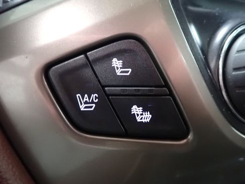 Used 2015 Chevrolet Silverado 1500 High Country w/ High Country Premium Package image 18