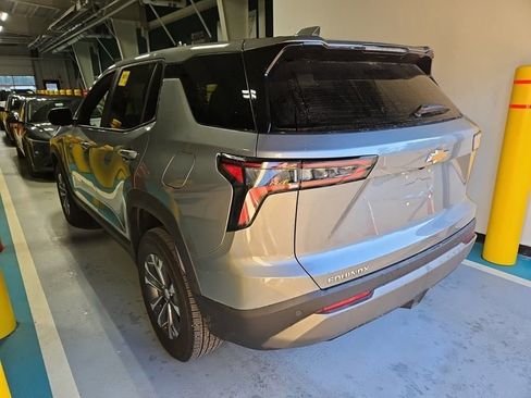 Used 2025 Chevrolet Equinox LT image 6