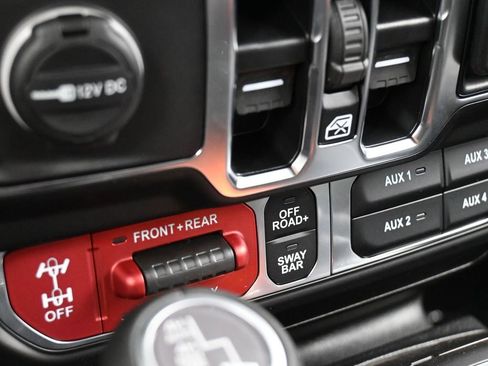 Used 2025 Jeep Wrangler Unlimited Rubicon 392 image 29