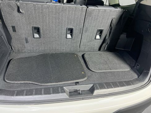 Used 2022 Subaru Ascent Limited image 25