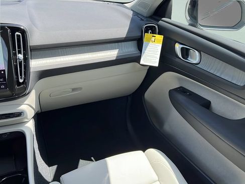New 2026 Volvo XC40 B5 Plus w/ Protection Package Premier AWD/4WD image 12