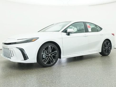 New 2026 Toyota Camry XSE FWD image 17