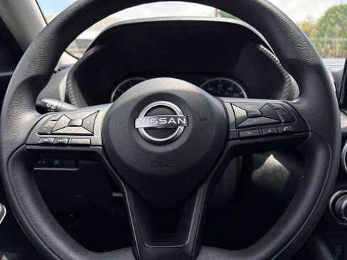 Used 2025 Nissan Sentra S FWD image 28