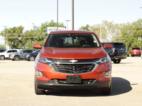 Used 2020 Chevrolet Equinox LT FWD image 2