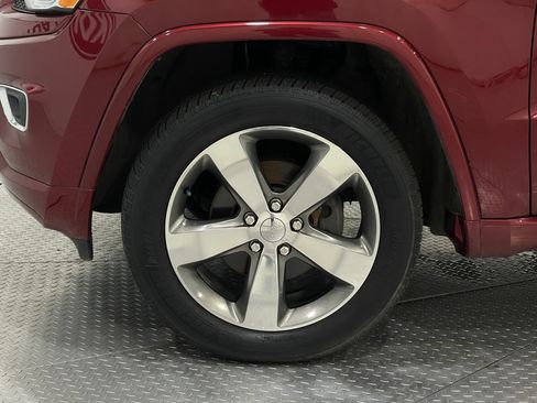 Used 2015 Jeep Grand Cherokee Overland AWD/4WD image 35