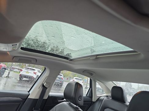 Used 2021 Volkswagen Jetta SEL image 12