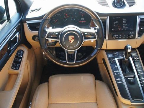 Used 2017 Porsche Macan image 5