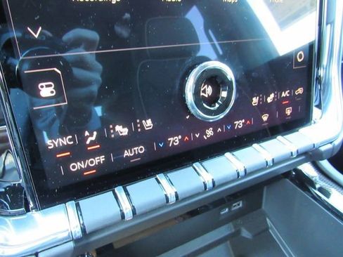 New 2026 GMC Yukon Elevation w/ Elevation Premium Package image 22