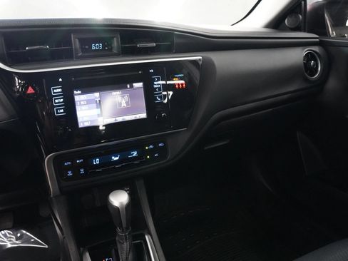 Used 2019 Toyota Corolla LE FWD image 30