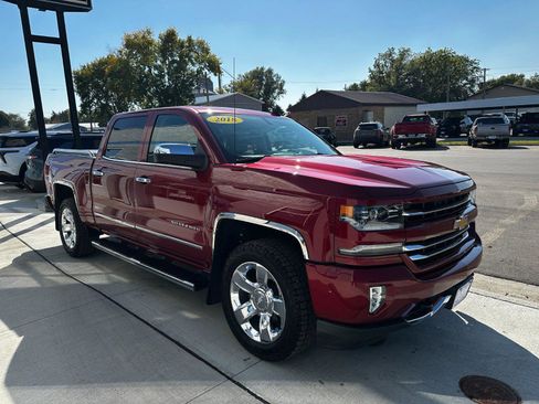 Used 2018 Chevrolet Silverado 1500 LTZ Z71 image 6