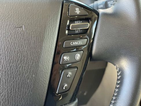 Used 2022 Nissan Armada SL RWD image 6