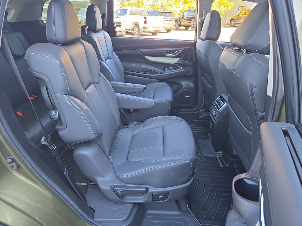 Used 2022 Subaru Ascent Limited w/ Technology Package AWD/4WD image 17