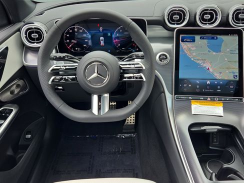 New 2026 Mercedes-Benz GLC 300 image 12