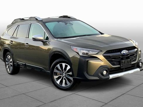 Used 2024 Subaru Outback Touring image 2