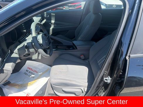 Used 2022 Hyundai Elantra SEL w/ Cargo Package FWD image 9
