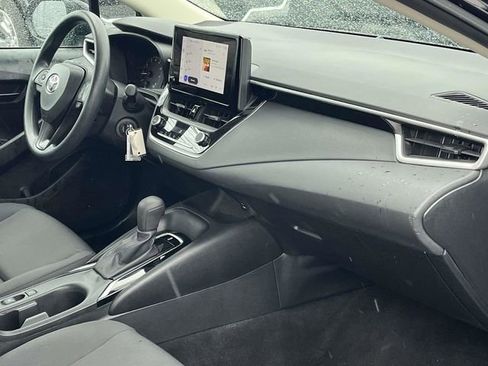 Used 2023 Toyota Corolla LE image 23