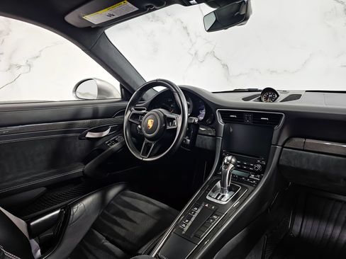 Used 2019 Porsche 911 GT3 RS RWD image 4