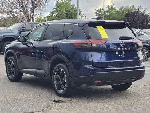 Certified 2025 Nissan Rogue SV AWD/4WD image 4