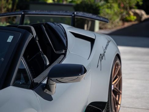 Used 2018 Lamborghini Huracan Performante image 79