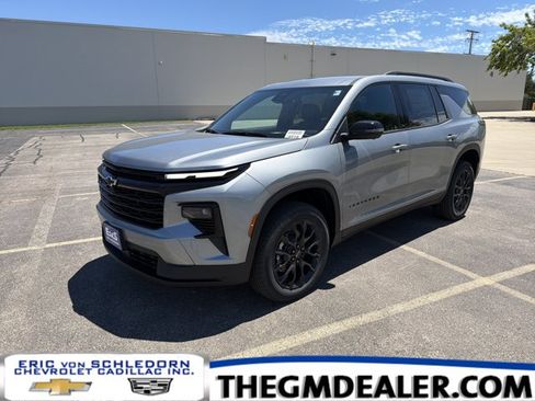 New 2026 Chevrolet Traverse LT w/ Midnight/Sport Edition AWD/4WD image 1