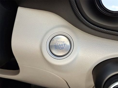 New 2026 Hyundai Venue SEL image 15