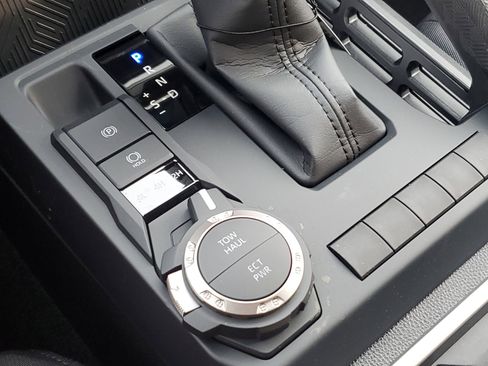 New 2026 Toyota Tacoma SR5 image 32