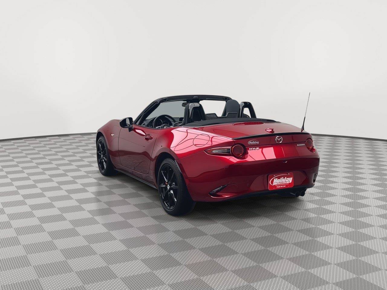Used 2021 MAZDA MX-5 Miata Club RWD image 31