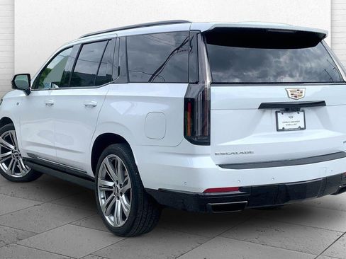 Certified 2026 Cadillac Escalade Platinum Sport AWD/4WD image 11