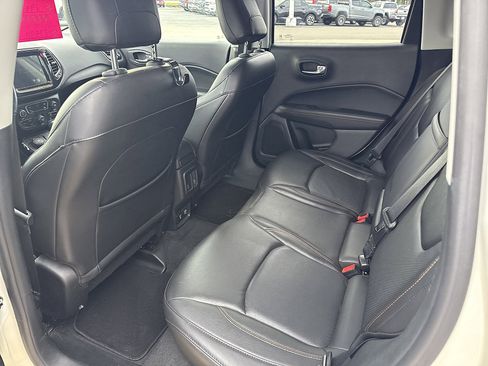 Used 2018 Jeep Compass Limited w/ Navigation Group image 12