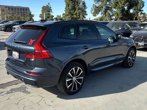 Used 2024 Volvo XC60 B5 Plus w/ Climate Package image 2