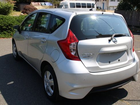 Used 2019 Nissan Versa Note SV FWD image 4