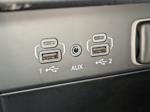 New 2025 Jeep Grand Cherokee Limited w/ Black Appearance Package image 20